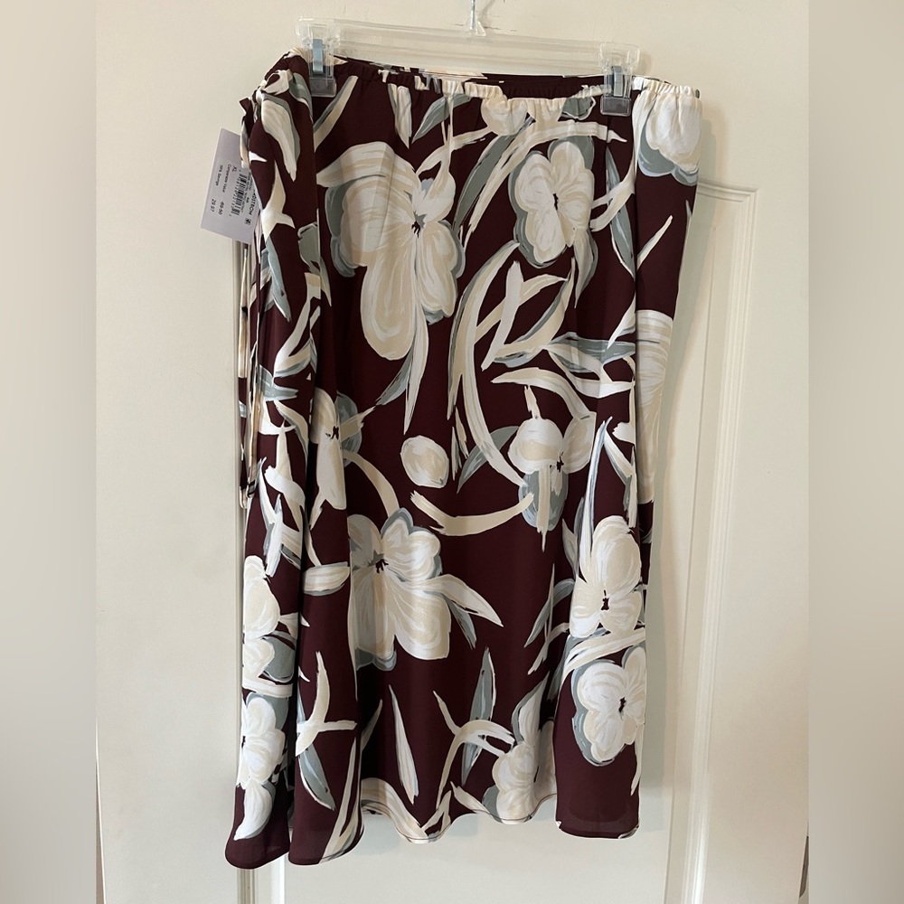 Nordstrom Rack Floral Midi Wrap Skirt in Burgundy & Cream Women’s Size XL - Picture 5 of 16